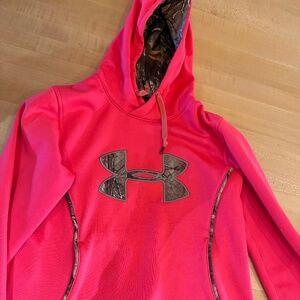 Excellent Used Condition Under Armour Storm Hoodie